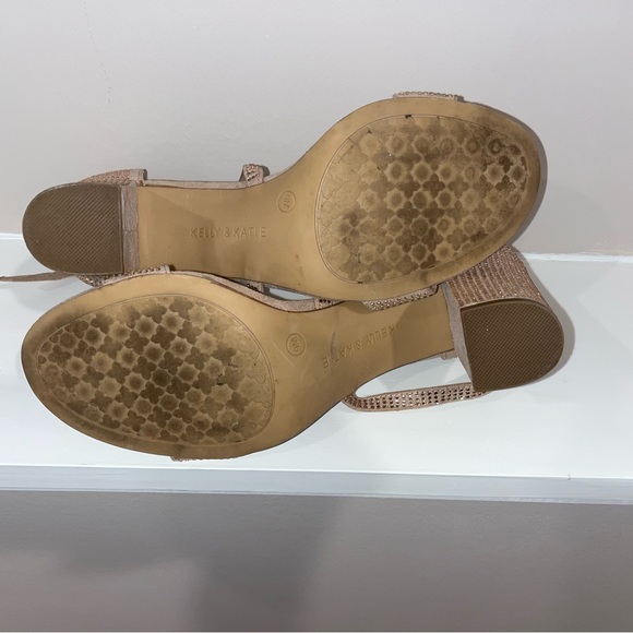 Kelly & Katie Paloona Heels - Picture 6 of 6